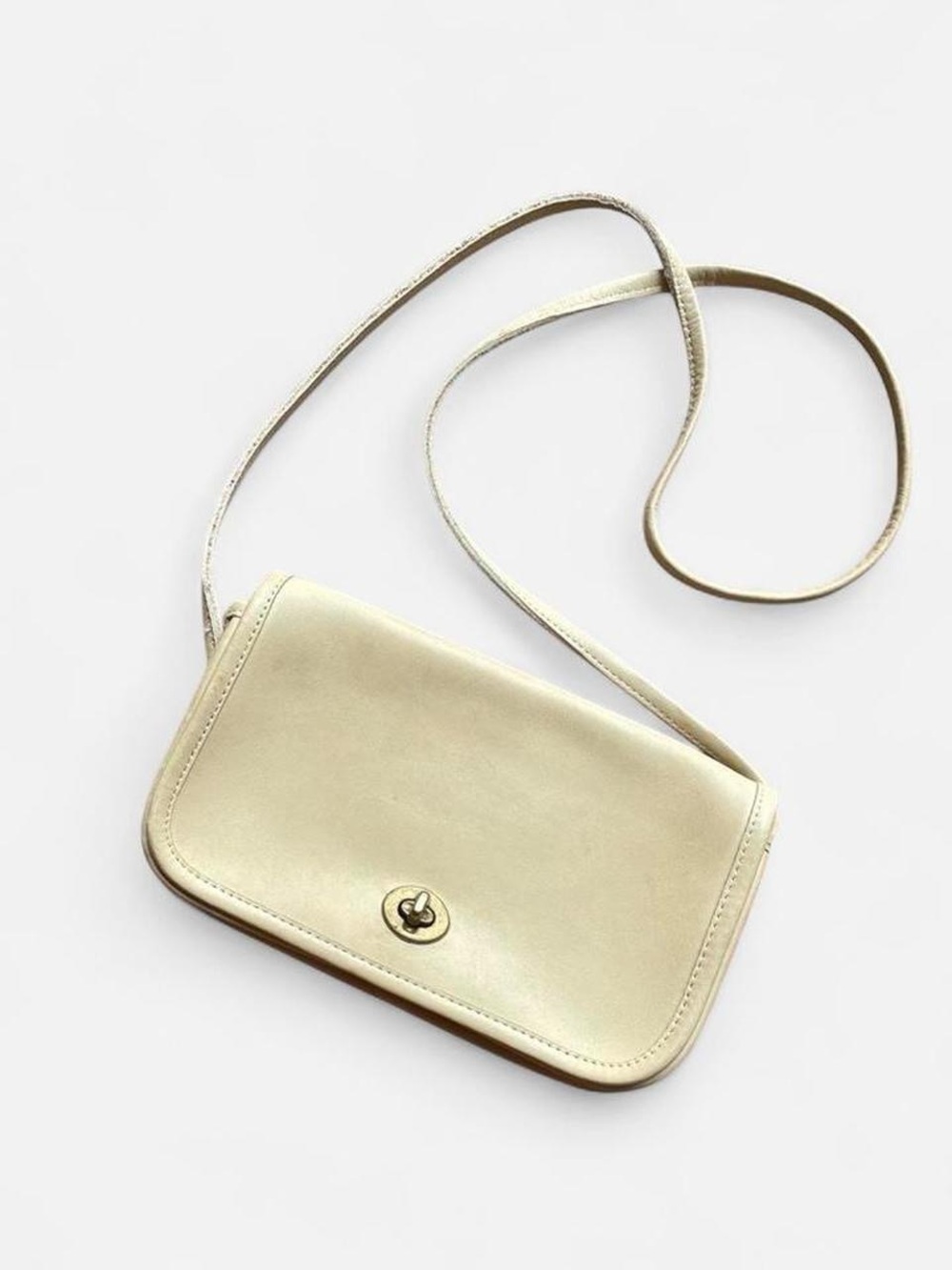 Rare Coach Dinky small crossbody purse bone cream white